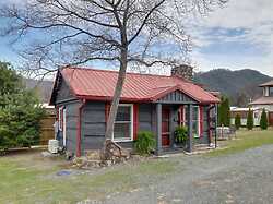 Honeymoon Cabin