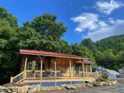 The Rosemary Cabin at Bluff Mountain Nursery