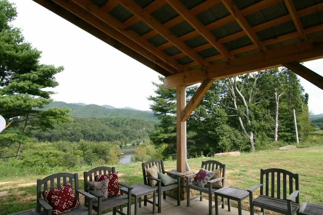 Paint Rock Farm Glamping Retreat & Wedding Venue Hot Springs NC